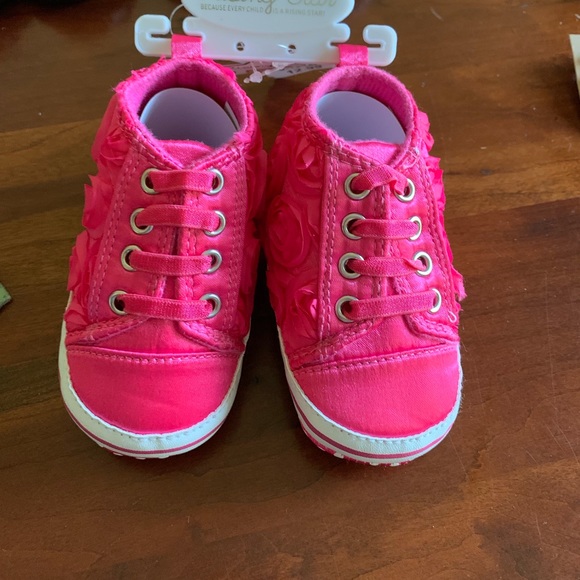 PINK ROSE HIGH TOPS - Picture 2 of 7